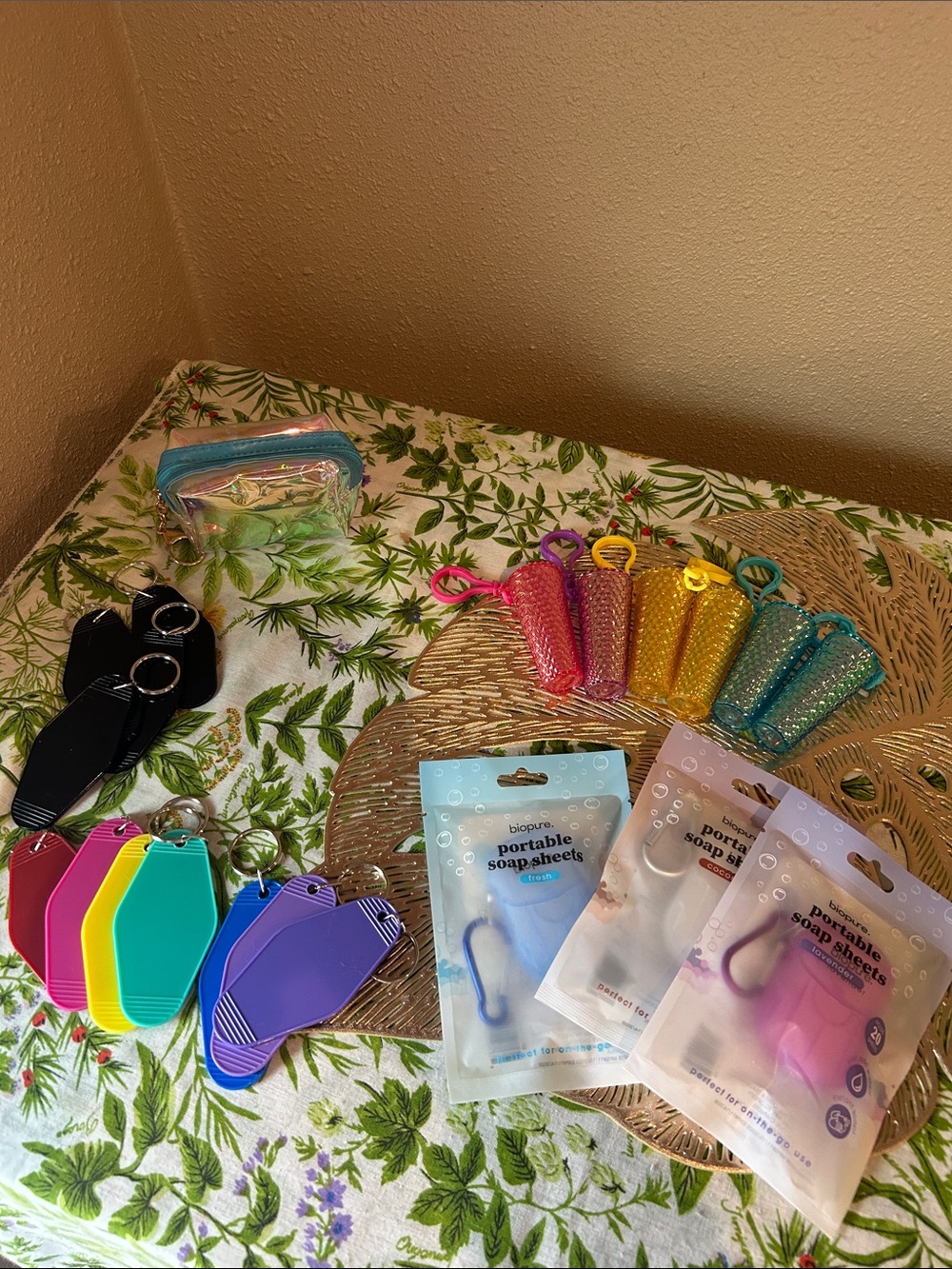 Keychain bundle.